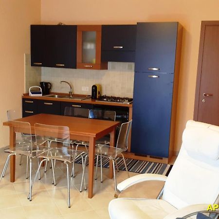La Casa Di Lisa 2 Apartman Valledoria Kültér fotó